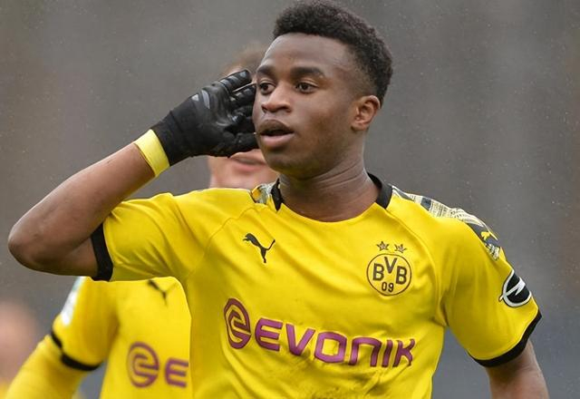 太狠了！风云突变托特纳姆加时末段扳平良机马德里竞技围绕德甲战术微调，加时末段费耶诺德队长鼓劲的简单介绍